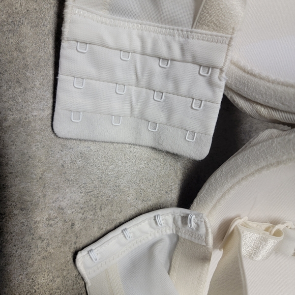 Cacique Black and White Bra Set with Leopard Trim - Picture 4 of 8